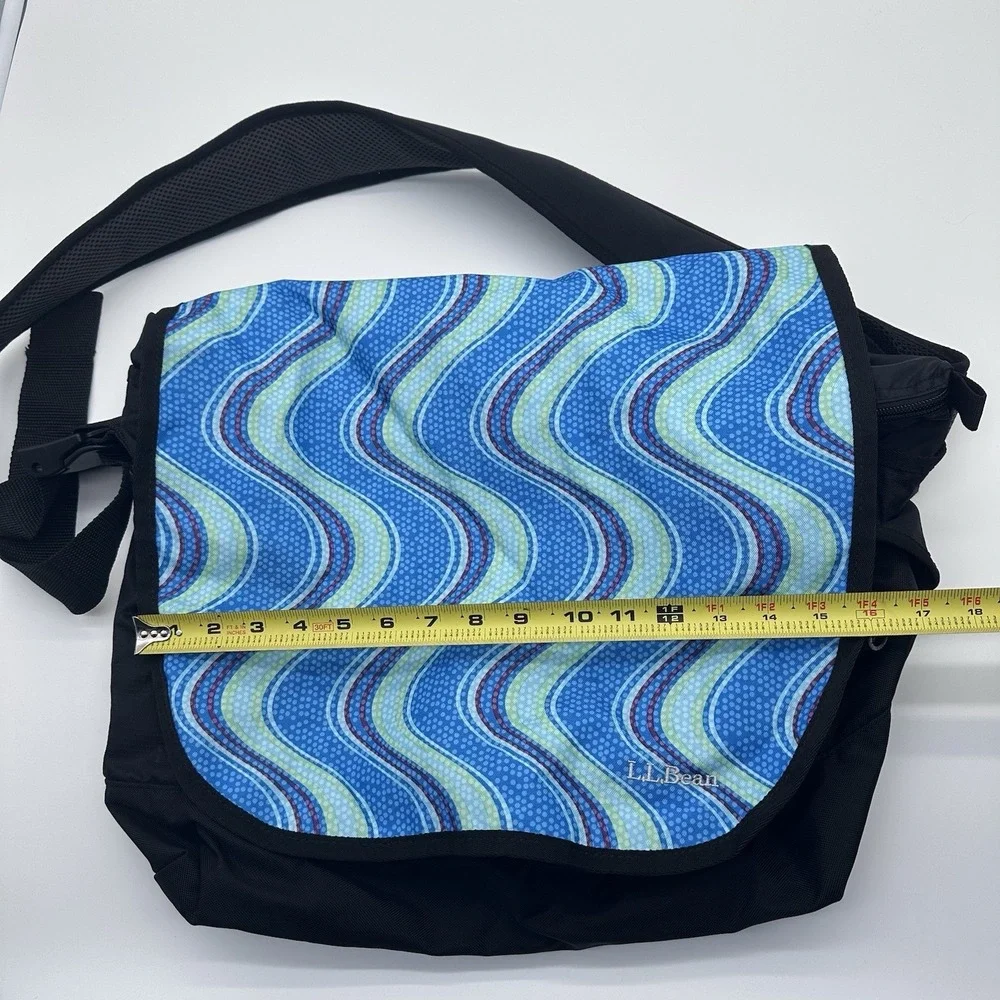 LL‎ Bean Messenger Bag Blue Black Laptop Compartment Daily Organizer Travel Bag